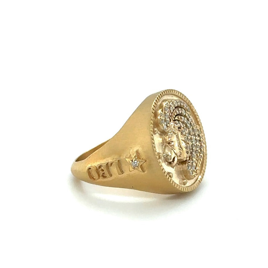 Side view of Leo Ring