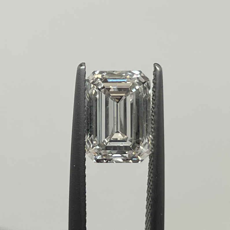 3.20 carat emerald cut diamond 