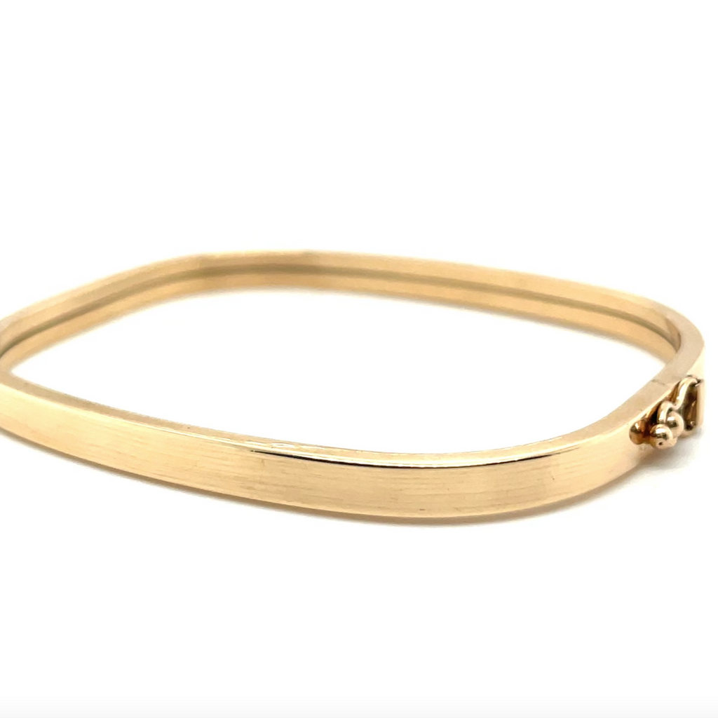 Front view of square bangle